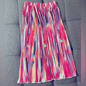 Women’s Pleated Midi Skirt